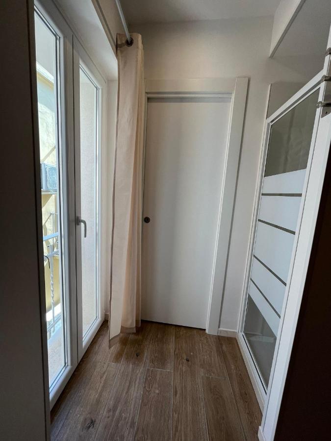 Aura B&B Бари Экстерьер фото
