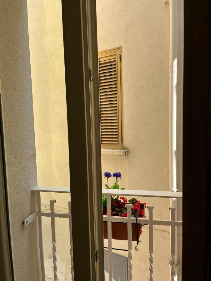 Aura B&B Бари Экстерьер фото
